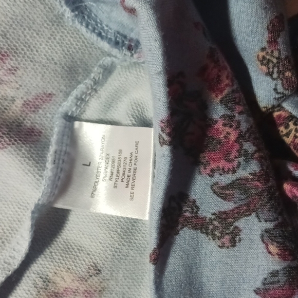 Pink Rose Keyhole Sleeved Floral Top - Picture 5 of 5